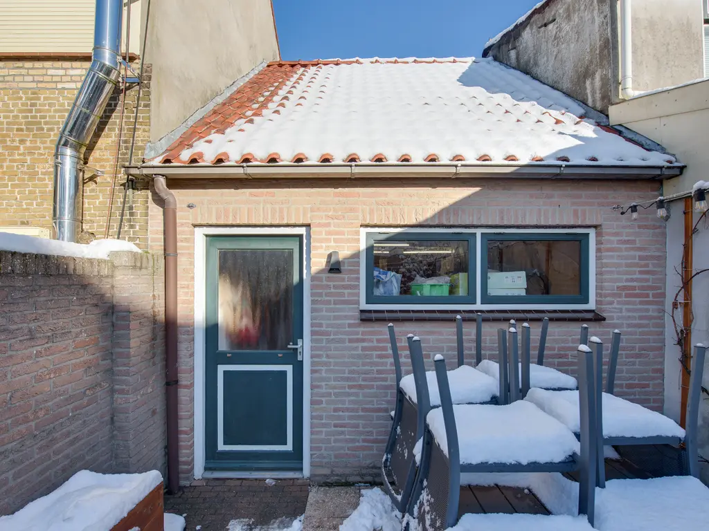 Voorstraat 24, OOLTGENSPLAAT