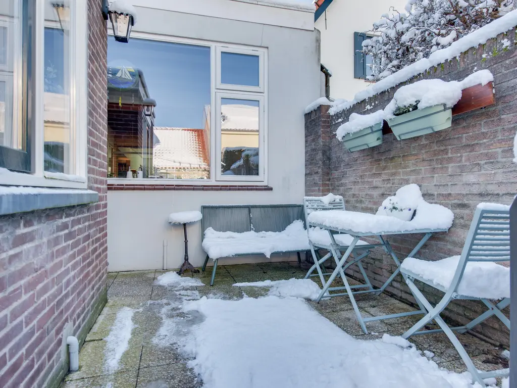 Voorstraat 24, OOLTGENSPLAAT