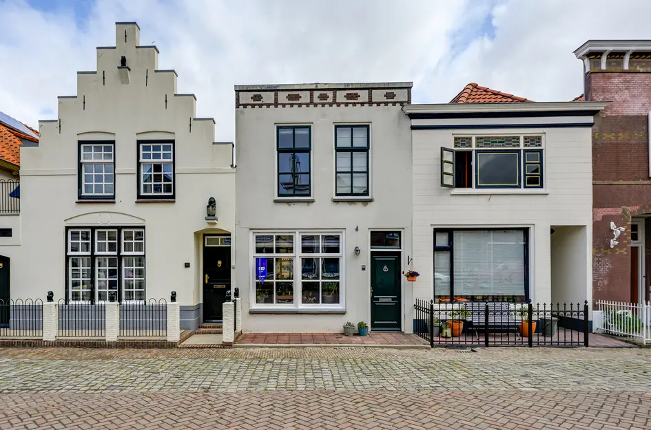 Voorstraat 24
