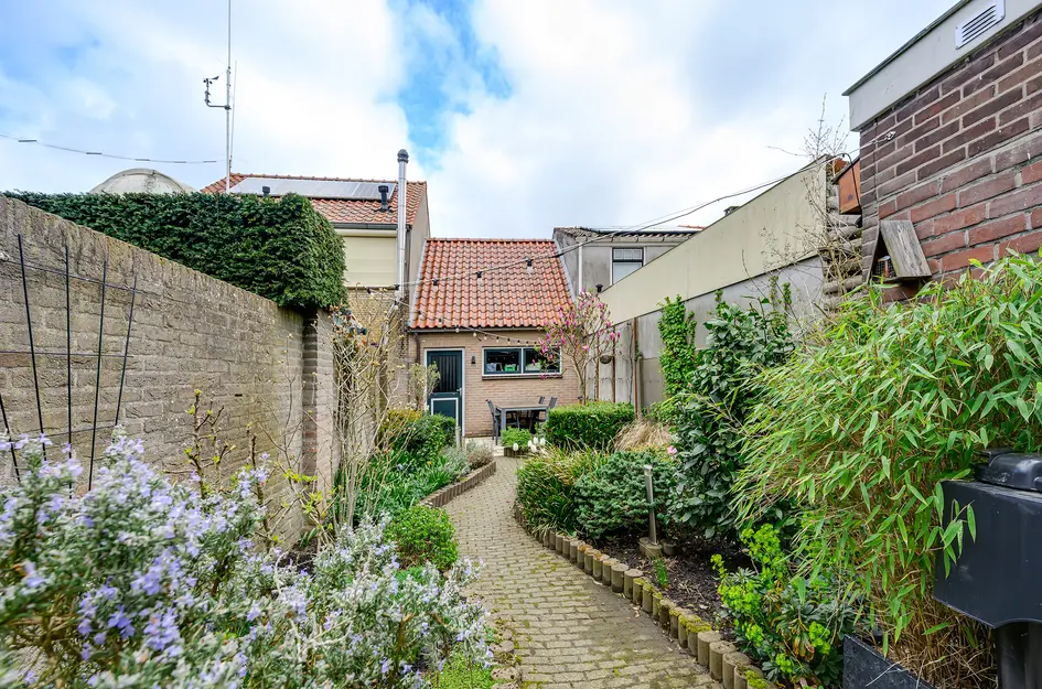 Voorstraat 24