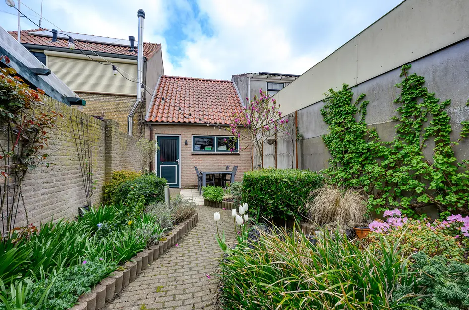 Voorstraat 24