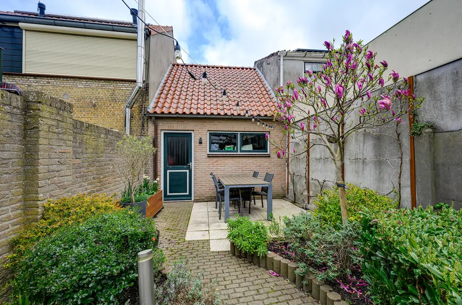 Voorstraat 24