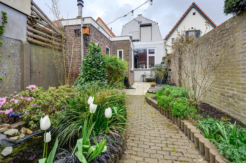 Voorstraat 24