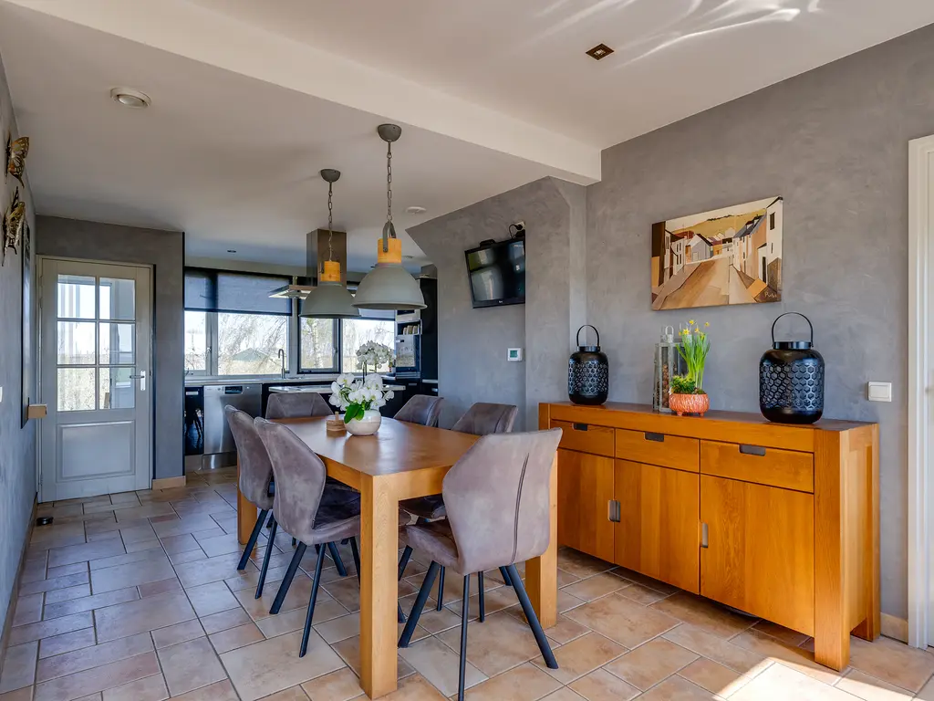 Molendijk 11, DEN BOMMEL