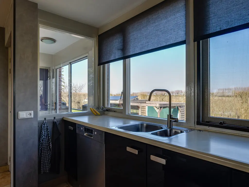 Molendijk 11, DEN BOMMEL