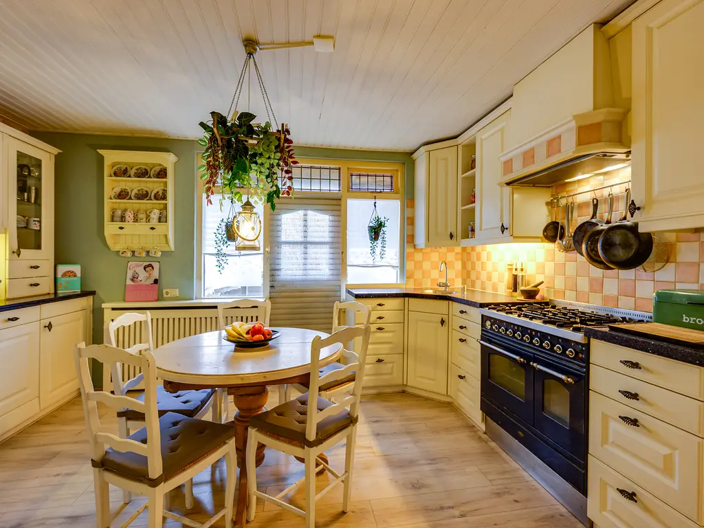 Achthuizensedijk 106, ACHTHUIZEN