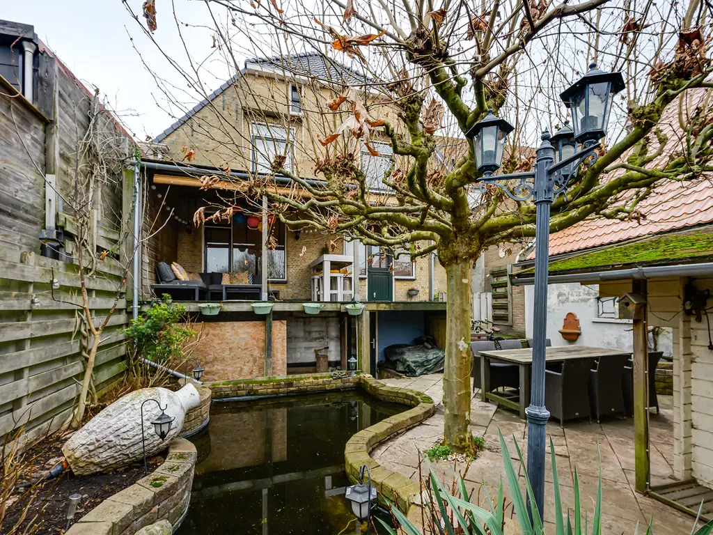 Achthuizensedijk 106, ACHTHUIZEN