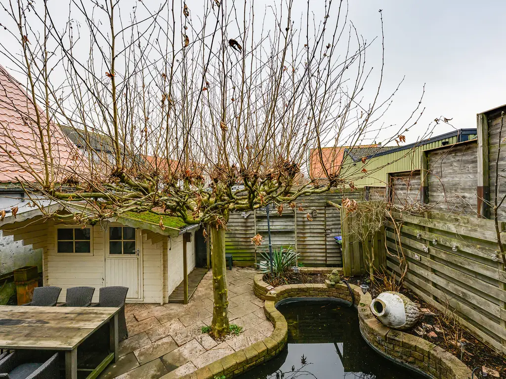 Achthuizensedijk 106, ACHTHUIZEN