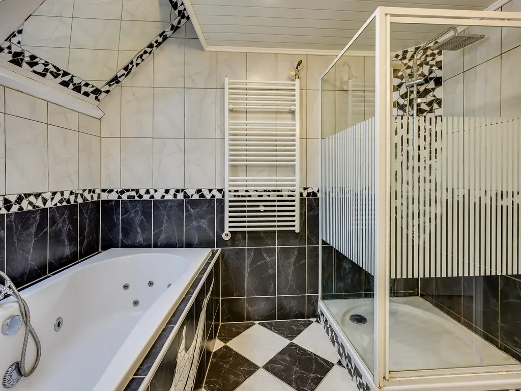 Achthuizensedijk 106, ACHTHUIZEN