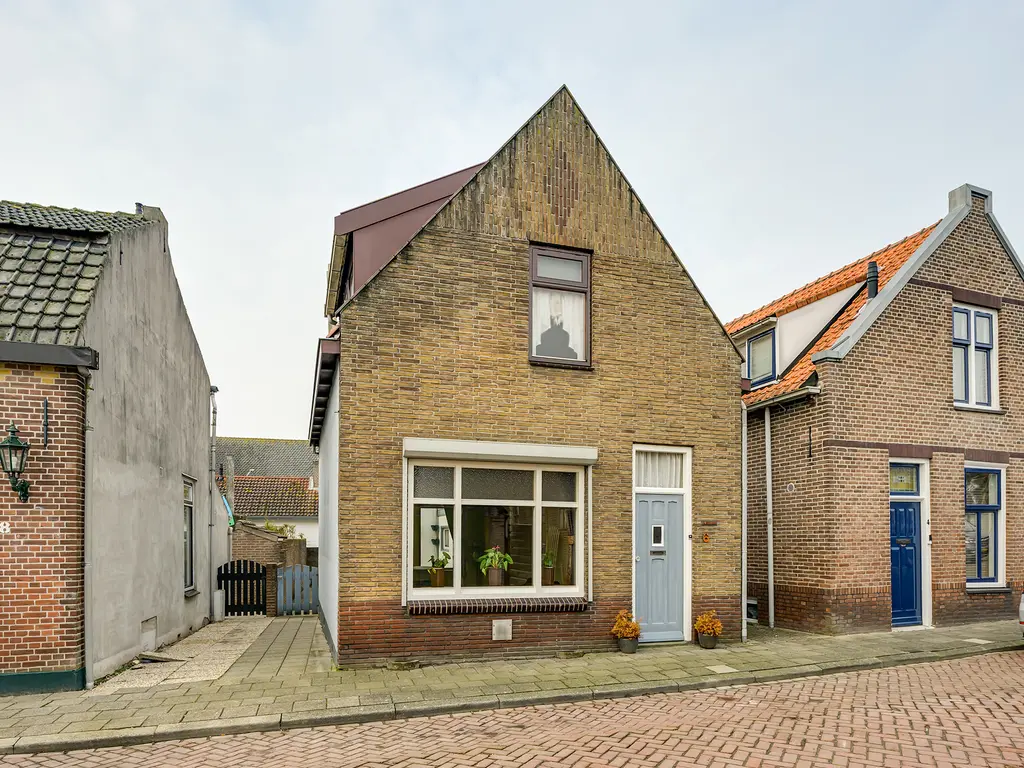 Burgemeester Sterkstraat 6, STAD AAN 'T HARINGVLIET