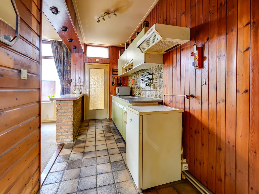 Burgemeester Sterkstraat 6, STAD AAN 'T HARINGVLIET