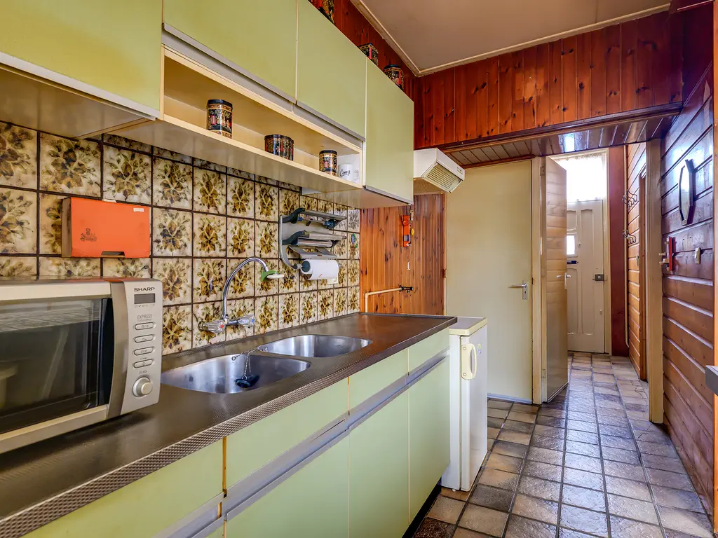 Burgemeester Sterkstraat 6, STAD AAN 'T HARINGVLIET