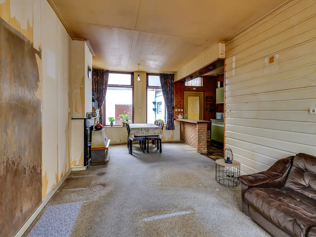 Burgemeester Sterkstraat 6, STAD AAN 'T HARINGVLIET