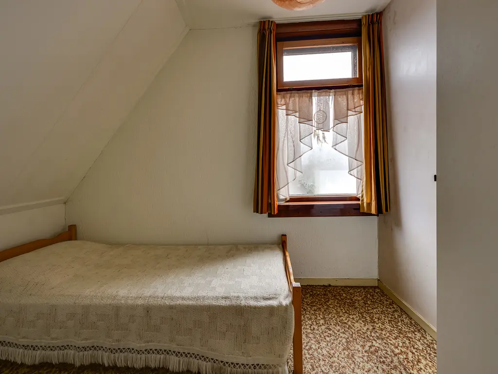 Burgemeester Sterkstraat 6, STAD AAN 'T HARINGVLIET