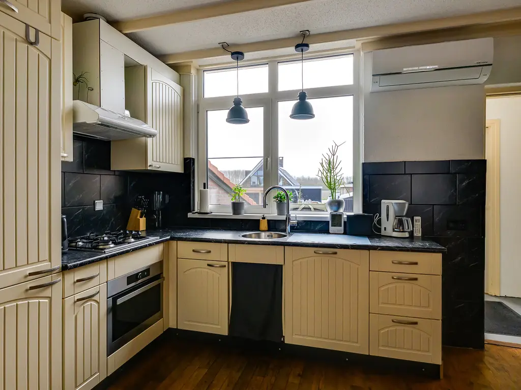 Molendijk 102, NIEUWE-TONGE