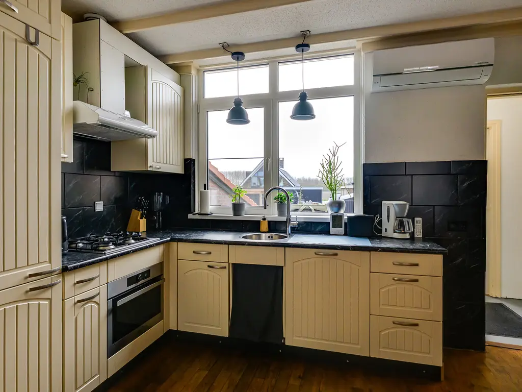 Molendijk 102, NIEUWE-TONGE