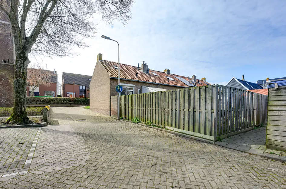 Scharloodijk 17