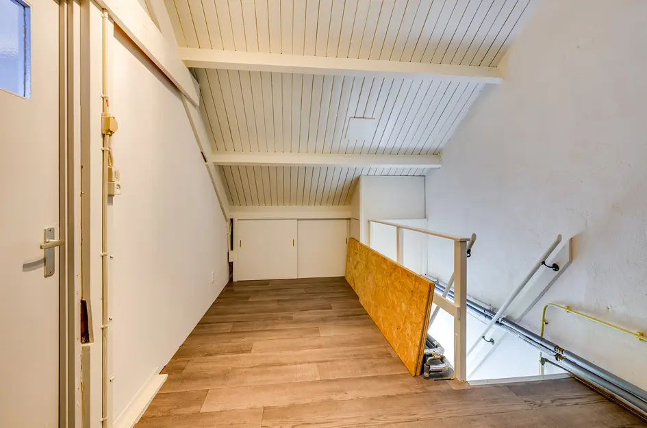 Scharloodijk 17