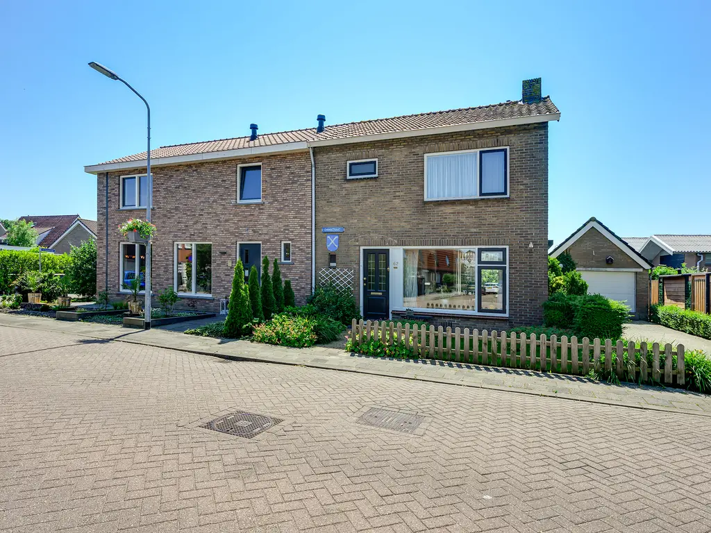 Emmastraat 62, DEN BOMMEL