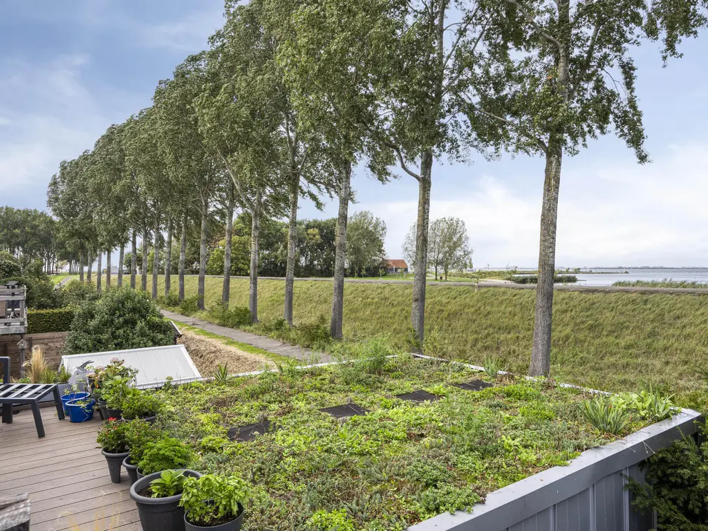 Dieklaan 47, MIDDELHARNIS