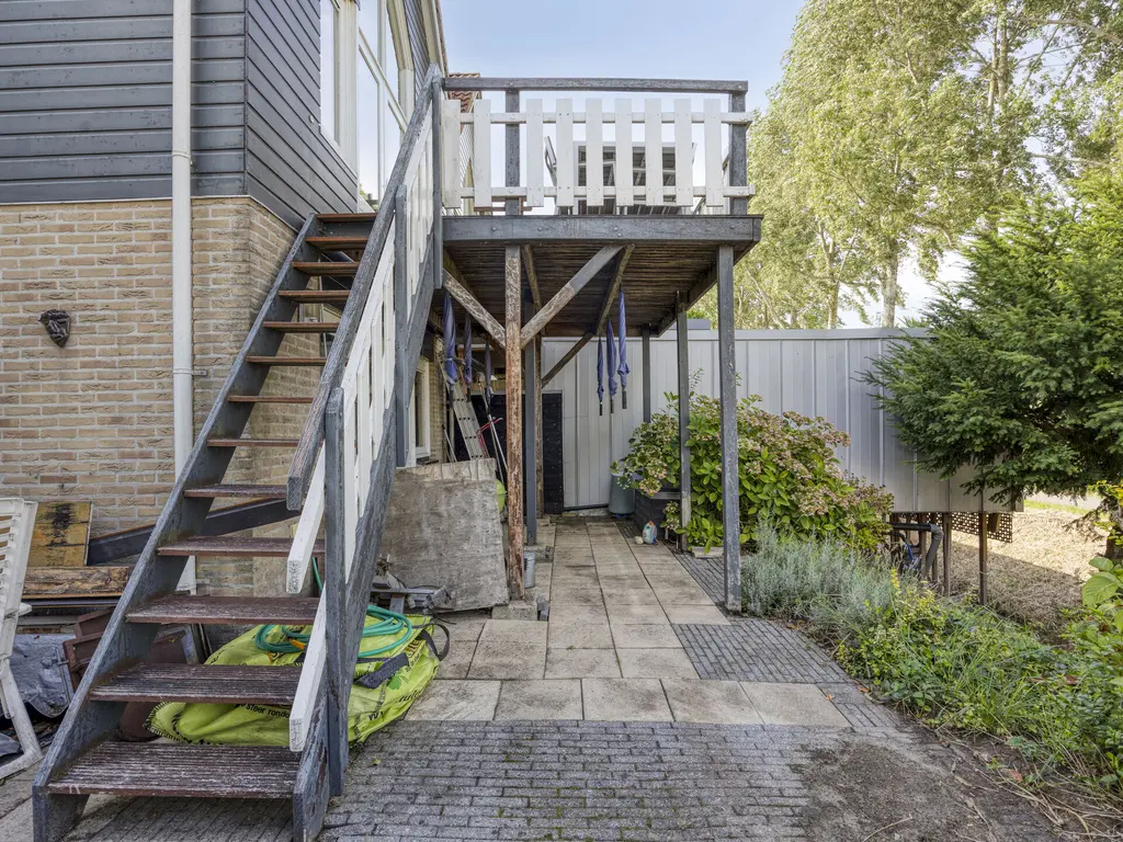 Dieklaan 47, MIDDELHARNIS
