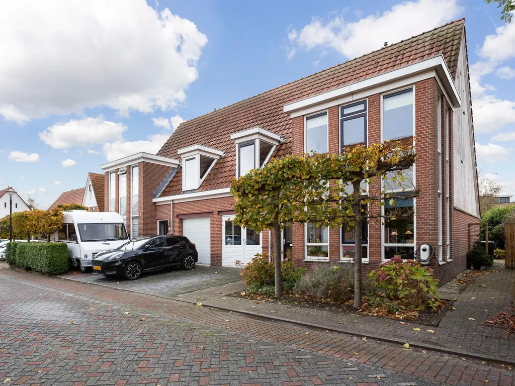 Aagje Dekenstraat 21, Sommelsdijk