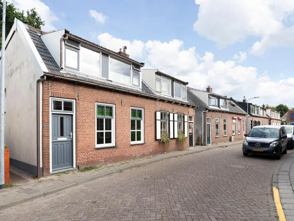 Prins Hendrikstraat 16, Ooltgensplaat