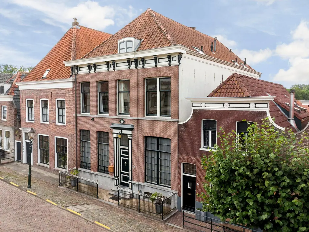 Voorstraat 9, OOLTGENSPLAAT