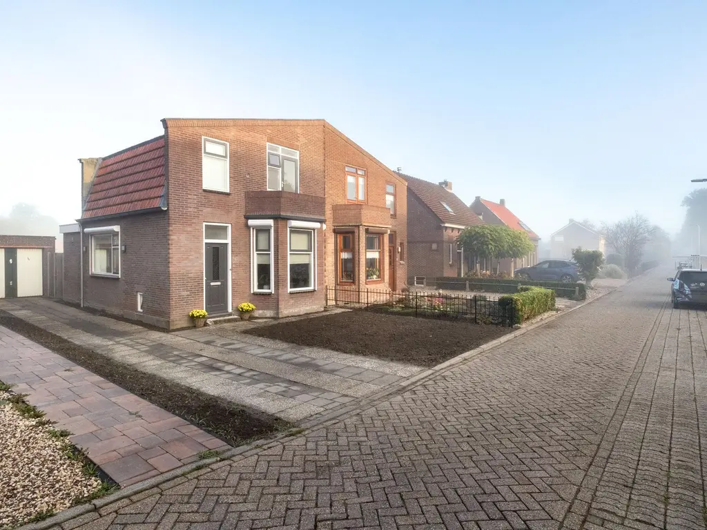 Molendijk 70, STAD AAN 'T HARINGVLIET