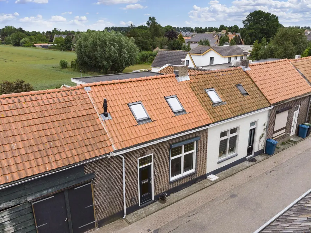 Molendijk 82, NIEUWE-TONGE