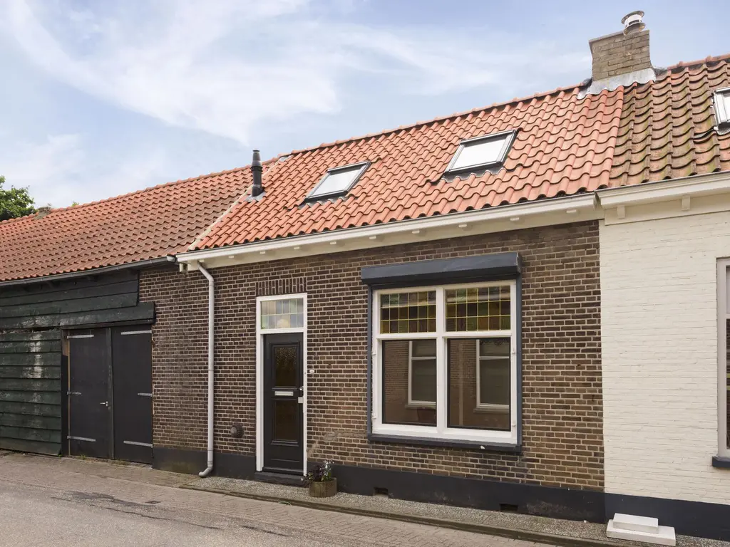 Molendijk 82, NIEUWE-TONGE