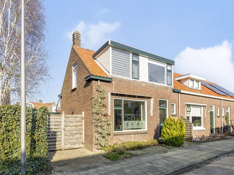 Hoflaan 28, MIDDELHARNIS