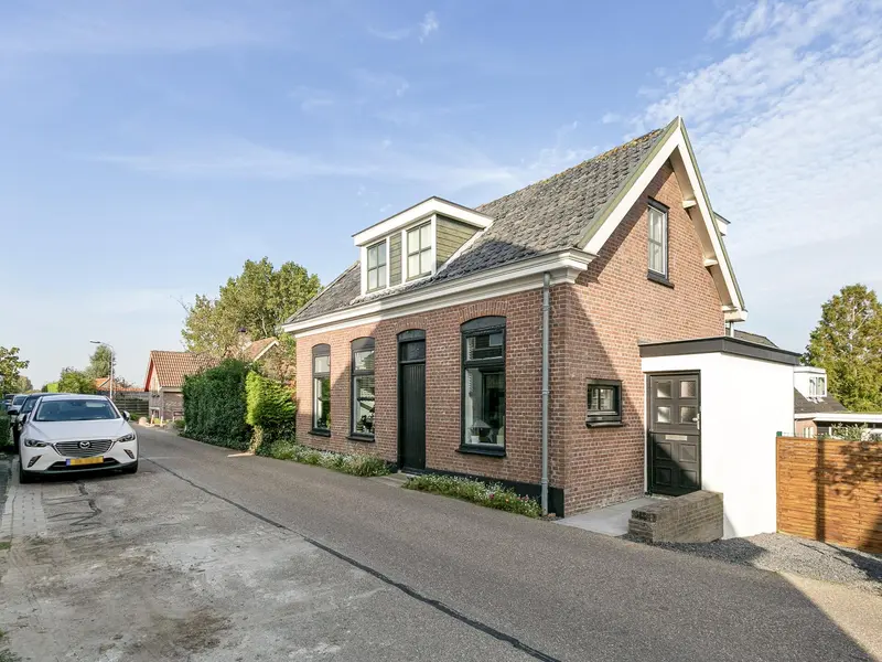 Langstraat 13, ACHTHUIZEN