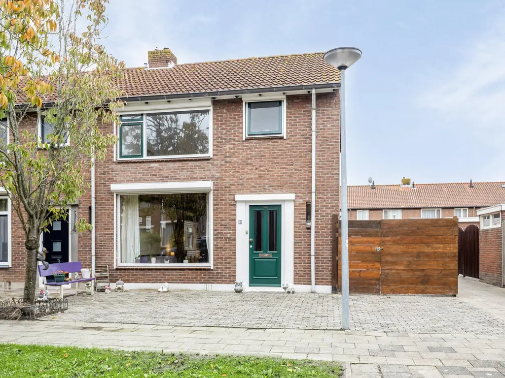 Beatrixstraat 2, OUDE-TONGE