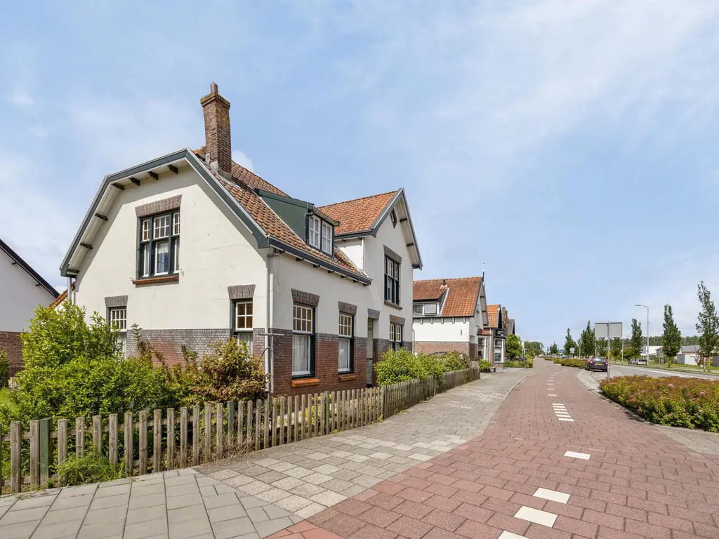 Stationsweg 1, OUDE-TONGE