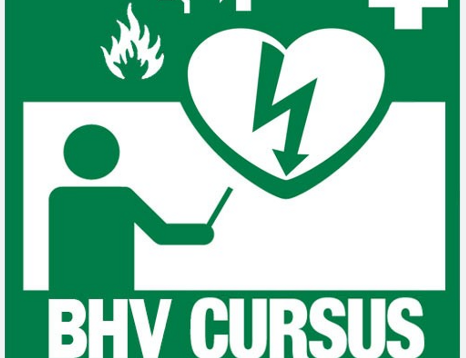 Ingrid heeft als eerste haar BHV-certificaat