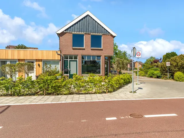 Rijksweg 31, LIMMEN