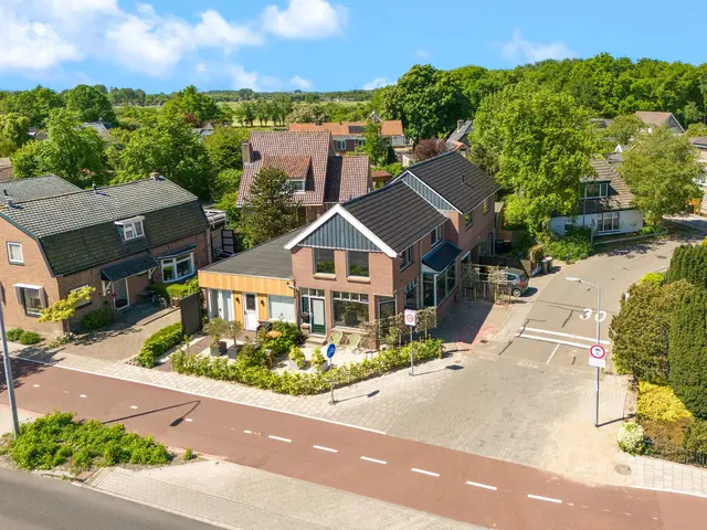 Rijksweg 31, LIMMEN