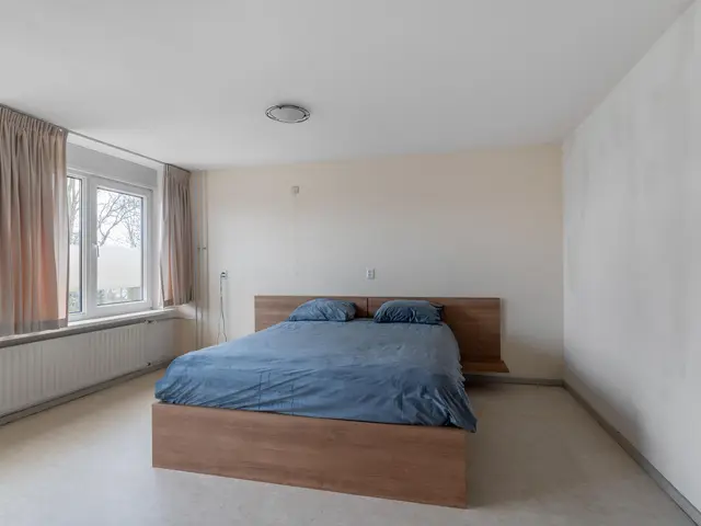 De Loet 192, CASTRICUM
