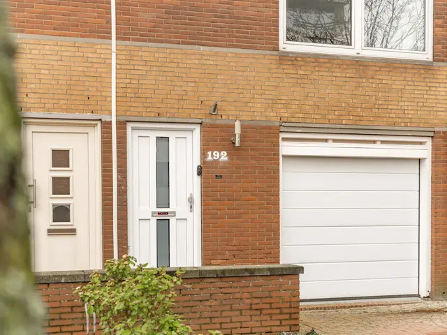 De Loet 192, CASTRICUM