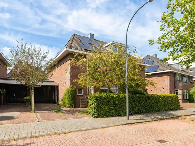 Benningskamplaan 84, UITGEEST