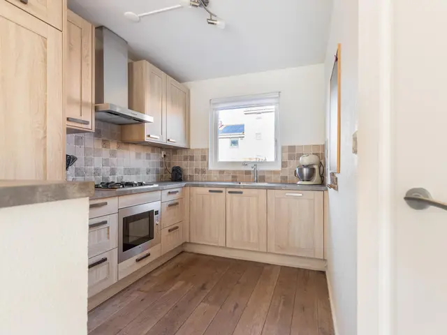 Dotterbloem 2, UITGEEST