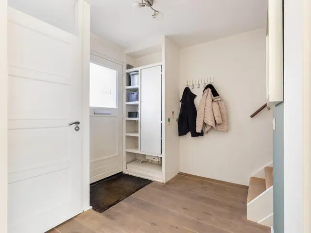 Dotterbloem 2, UITGEEST