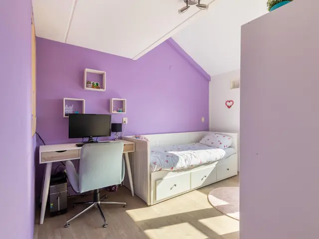 Dotterbloem 2, UITGEEST