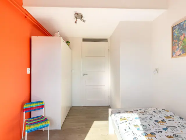 Dotterbloem 2, UITGEEST