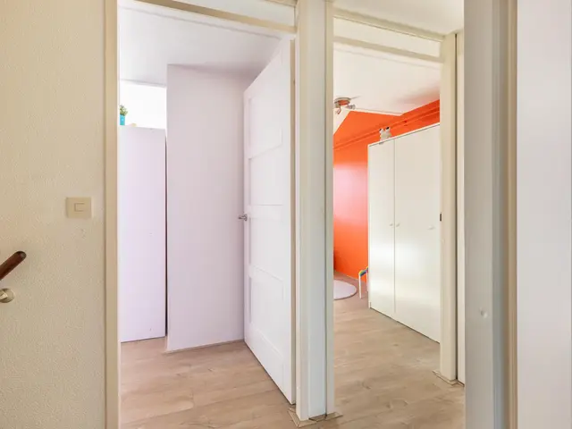 Dotterbloem 2, UITGEEST