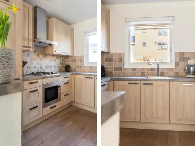 Dotterbloem 2, UITGEEST