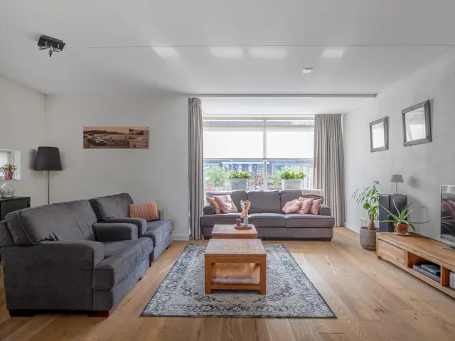 Advocaatpeer 3, WINKEL