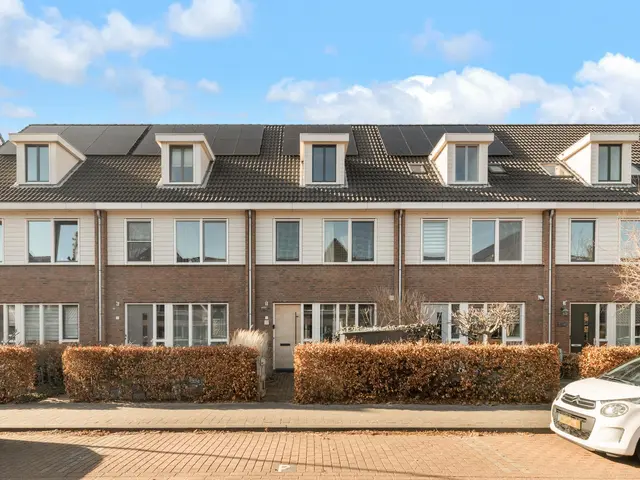 Kruiskamplaan 120, UITGEEST