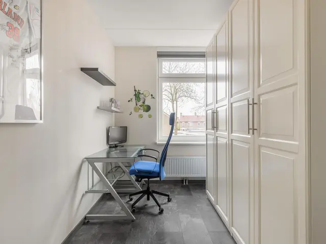 van Riemsdijklaan 127, BEVERWIJK